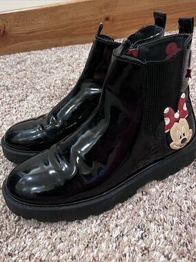 ZARA Mickey Minnie Mouse Disney Combat Boots  Black Eu 39 US Womens Size 8.5
